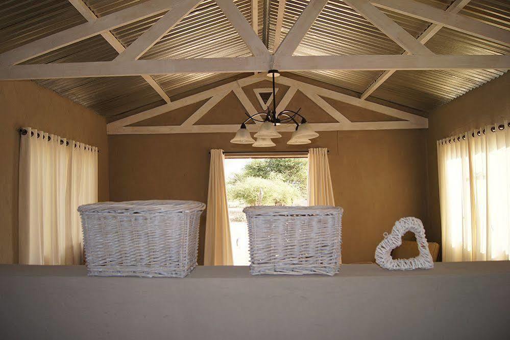Harnas Wildlife Foundation Gobabis Exterior foto